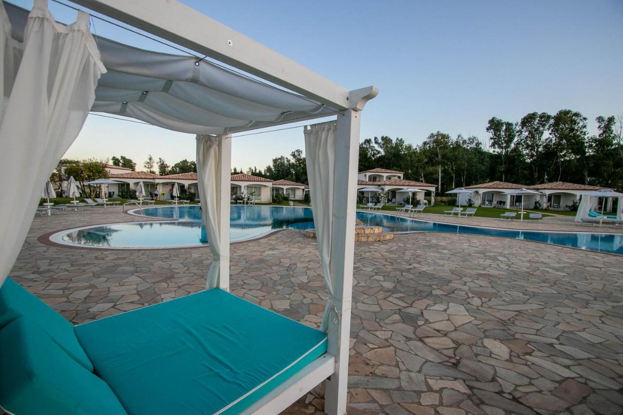 Limone Beach Resort Castiadas Exterior foto